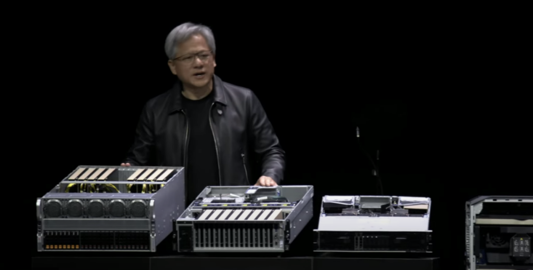 NVIDIA攜手聯(lián)想展示新一代AI服務器圖片